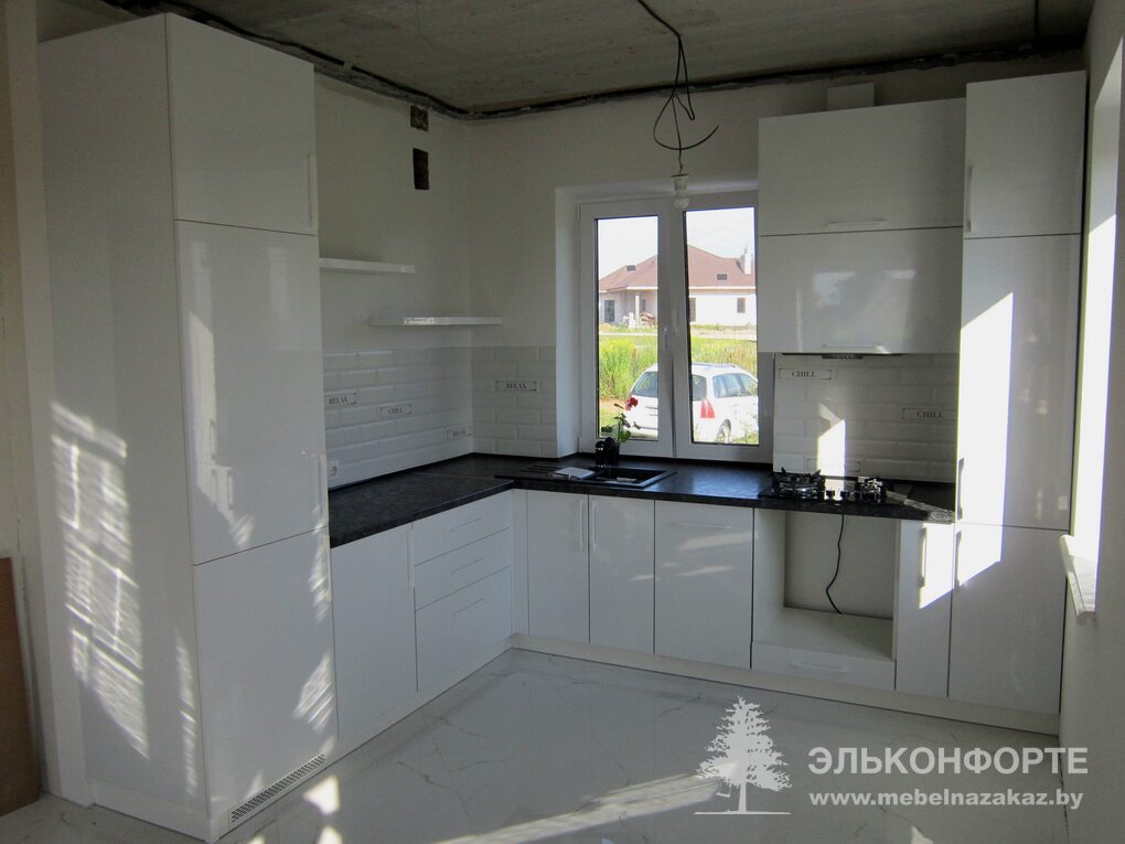 Угловая белая кухня Мадлен дизайн и фото 2