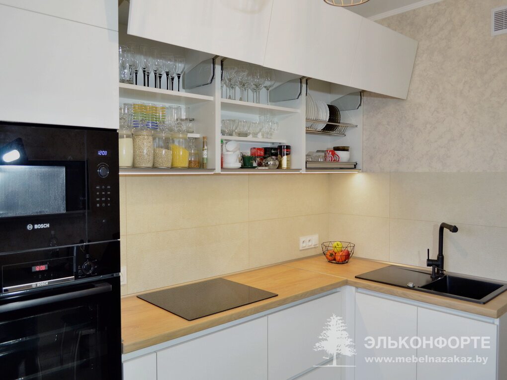 Современная угловая кухня Минима дизайн и фото 15