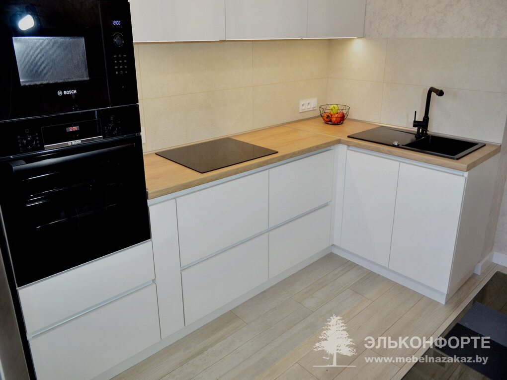 Современная угловая кухня Минима дизайн и фото 1
