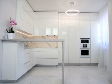 Угловая белая кухня Северина дизайн и фото 3